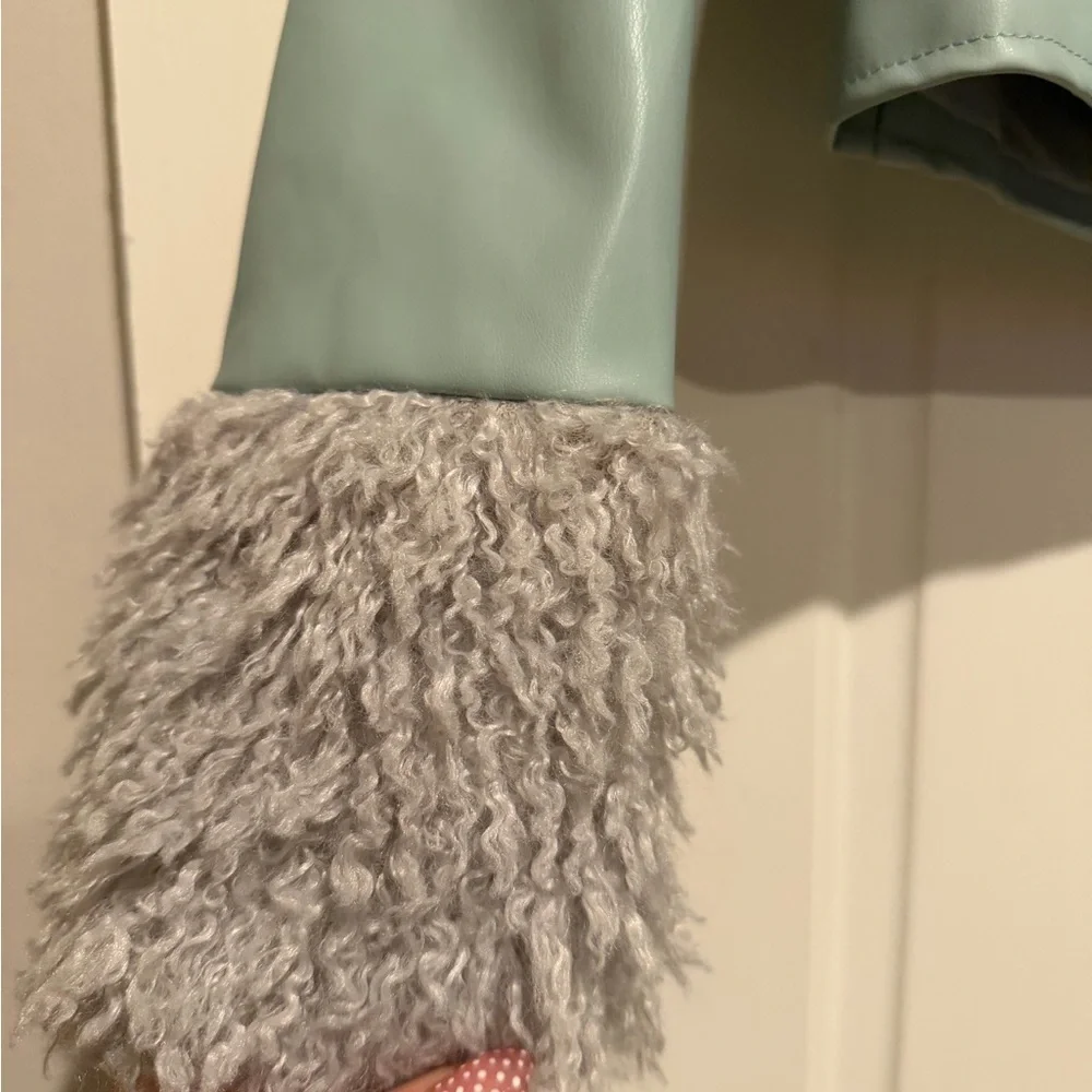 Blue B Collection Cropped Light Blue Leather Jacket with Faux Fur Trim Winter - Picture 6 of 8